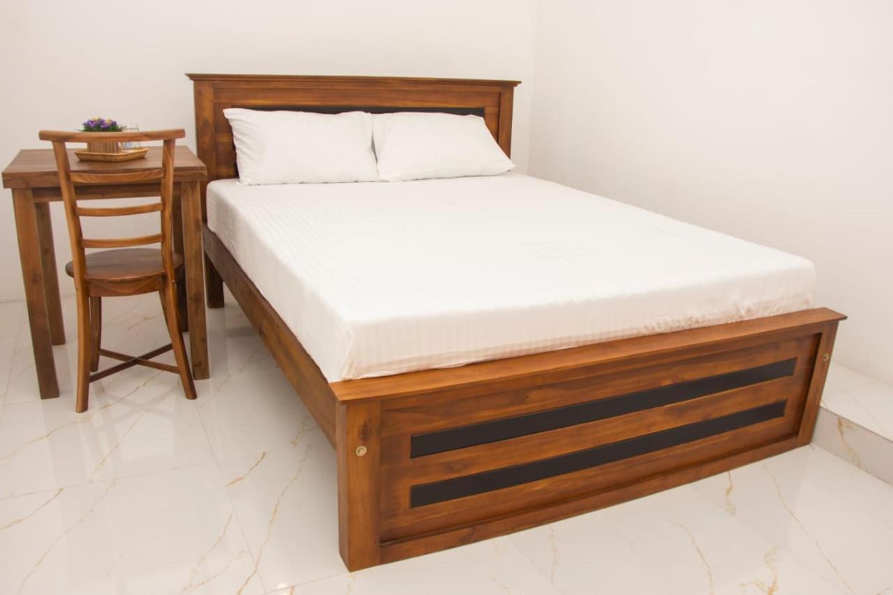 Sanmi Airport Resort Катунаяка Экстерьер фото